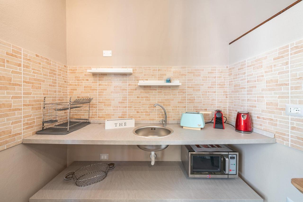 Promenade Boutique Rooms - City Centre カリアリ エクステリア 写真