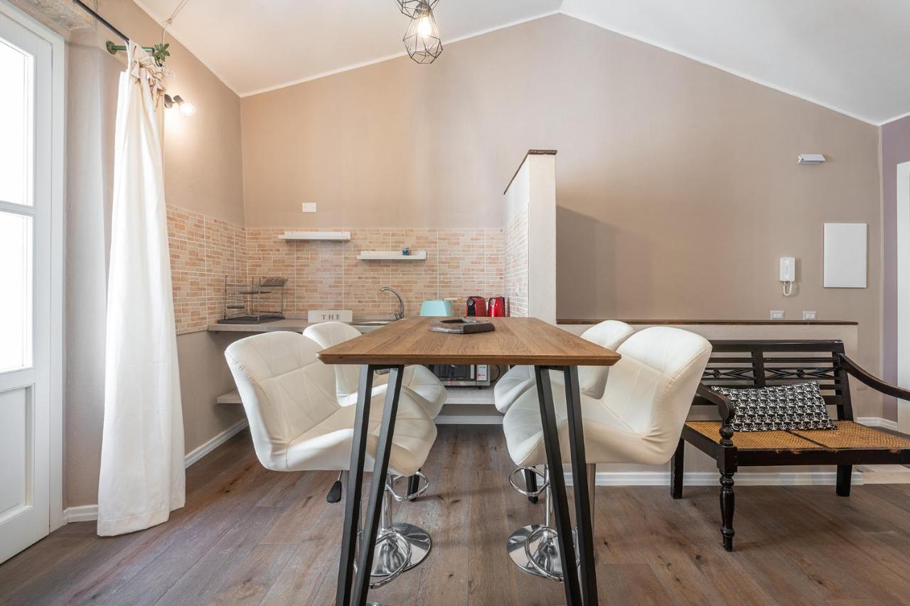 Promenade Boutique Rooms - City Centre カリアリ エクステリア 写真