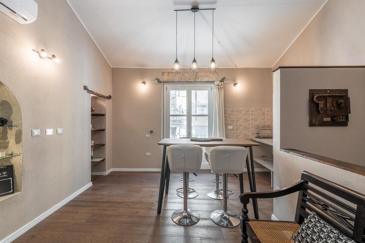 Promenade Boutique Rooms - City Centre カリアリ エクステリア 写真