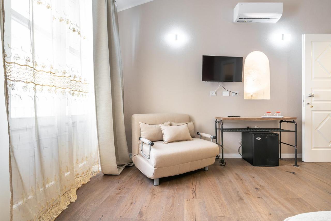 Promenade Boutique Rooms - City Centre カリアリ エクステリア 写真
