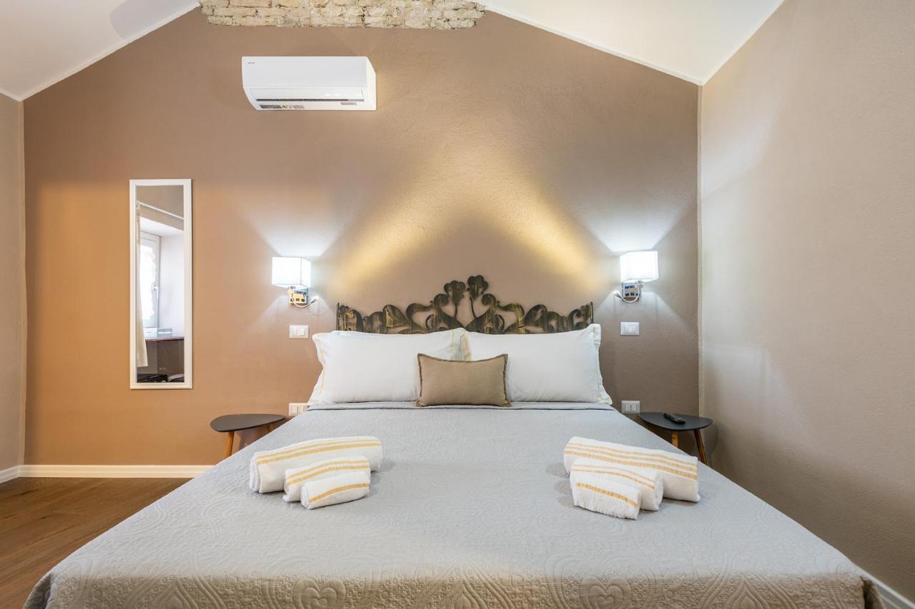 Promenade Boutique Rooms - City Centre カリアリ エクステリア 写真